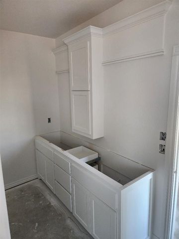 5804 NE Minnow Ln, Elgin, OK 73538