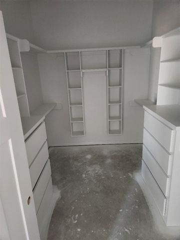 5804 NE Minnow Ln, Elgin, OK 73538