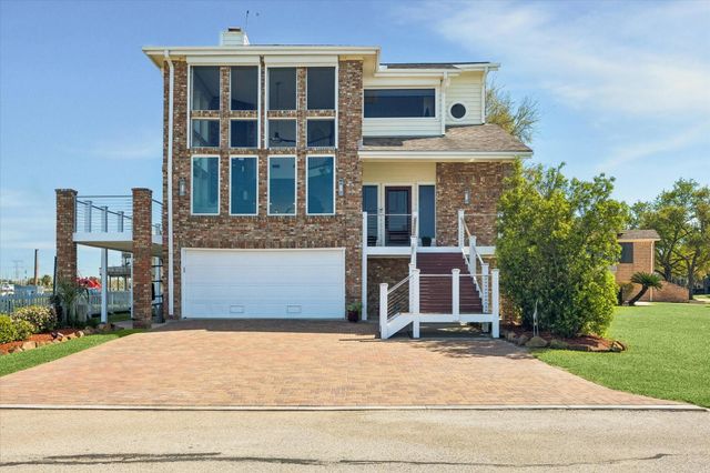 807 N Shore Drive, Kemah, TX 77565