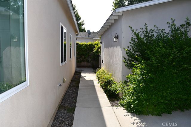 132 S Lime, Orange, CA 92868