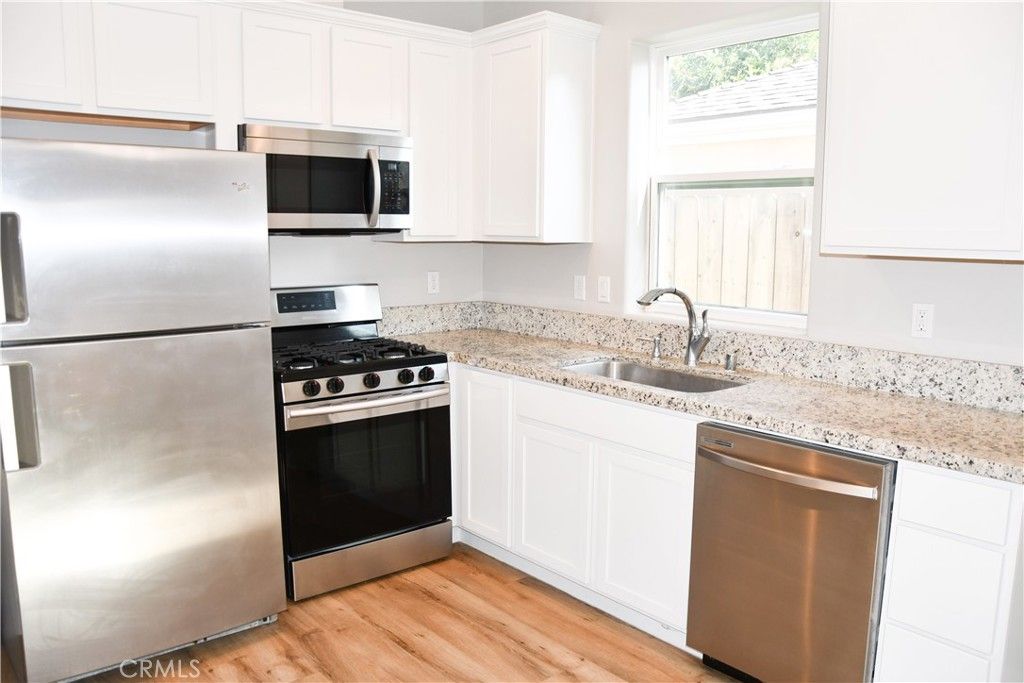 132 S Lime, Orange, CA 92868