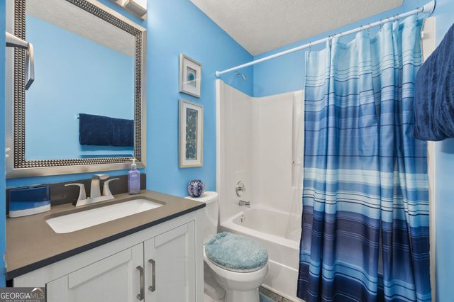 11600 Spring Lake Way, Fayetteville, GA 30215