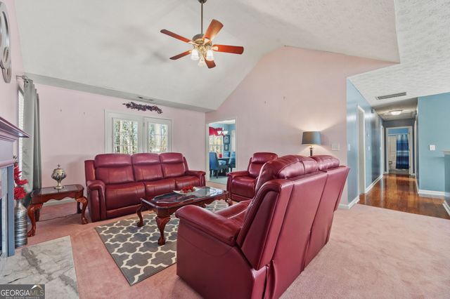 11600 Spring Lake Way, Fayetteville, GA 30215