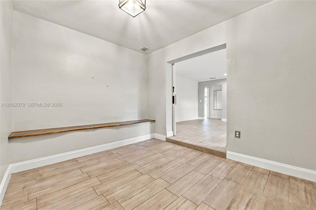 4620 NE 5th Avenue, Oakland Park, FL 33334