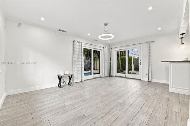 4620 NE 5th Avenue, Oakland Park, FL 33334