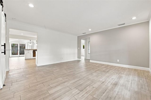 4620 NE 5th Avenue, Oakland Park, FL 33334