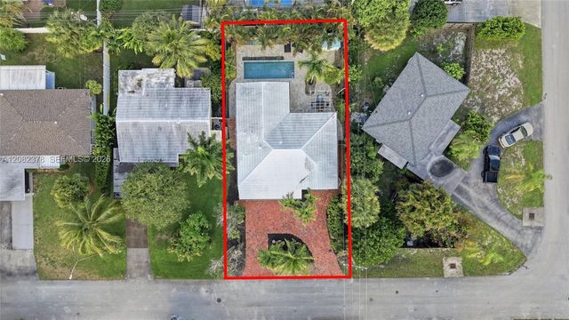 4620 NE 5th Avenue, Oakland Park, FL 33334