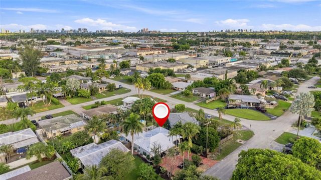 4620 NE 5th Avenue, Oakland Park, FL 33334