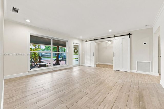 4620 NE 5th Avenue, Oakland Park, FL 33334