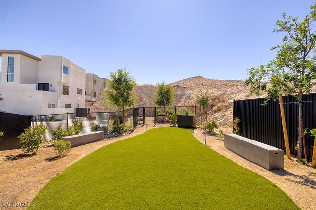 5178 Meraki Avenue, Las Vegas, NV 89141