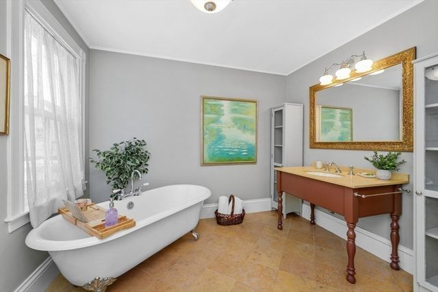 19 Chestnut Ter, Newton, MA 02459