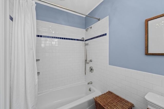 19 Chestnut Ter, Newton, MA 02459