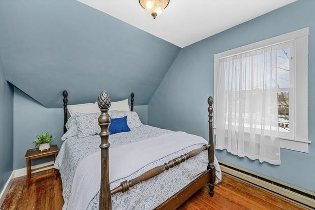 19 Chestnut Ter, Newton, MA 02459