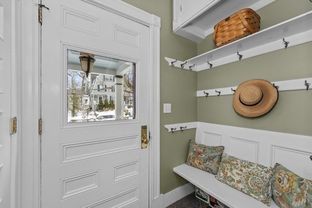 19 Chestnut Ter, Newton, MA 02459