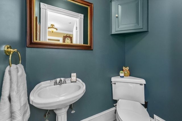 19 Chestnut Ter, Newton, MA 02459