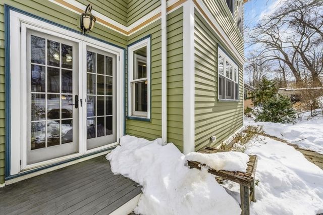 19 Chestnut Ter, Newton, MA 02459