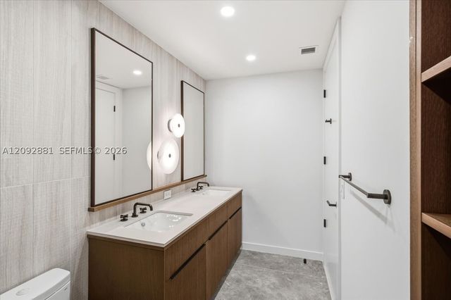 2200 Brickell Ave 301, Miami, FL 33129