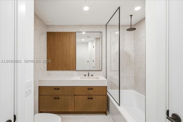 2200 Brickell Ave 301, Miami, FL 33129