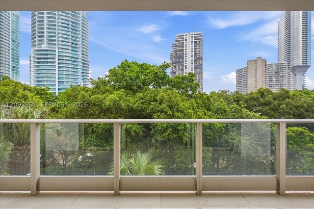 2200 Brickell Ave 301, Miami, FL 33129