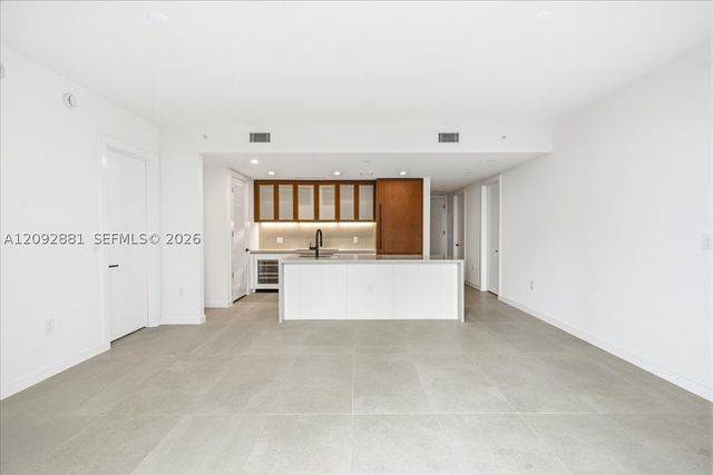 2200 Brickell Ave 301, Miami, FL 33129