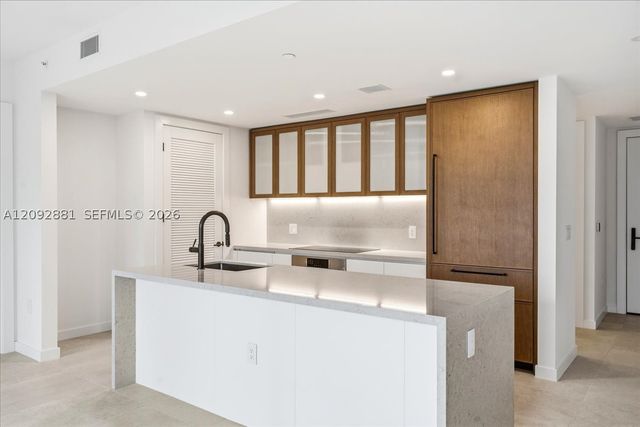 2200 Brickell Ave 301, Miami, FL 33129