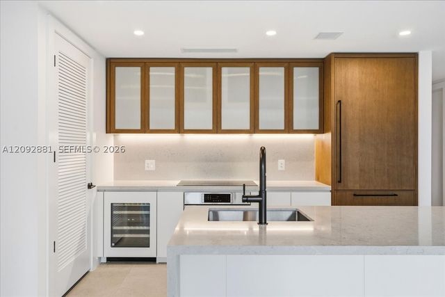 2200 Brickell Ave 301, Miami, FL 33129