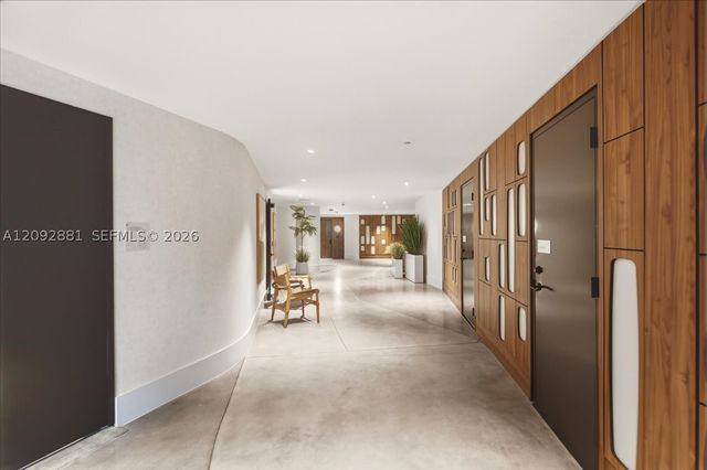 2200 Brickell Ave 301, Miami, FL 33129