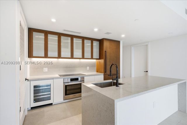 2200 Brickell Ave 301, Miami, FL 33129