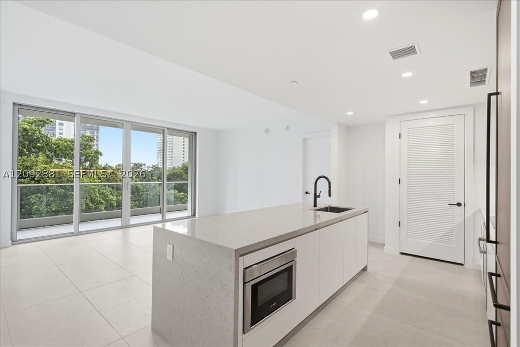 2200 Brickell Ave 301, Miami, FL 33129