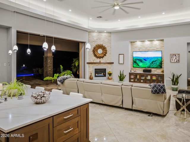 8827 S SANTA ELIZABETH Drive, Goodyear, AZ 85338