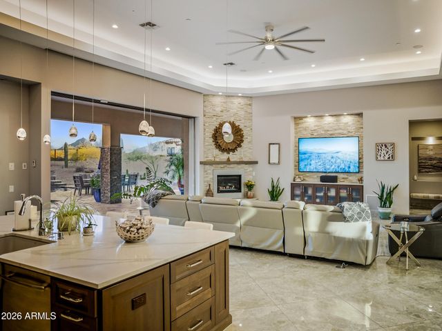 8827 S SANTA ELIZABETH Drive, Goodyear, AZ 85338