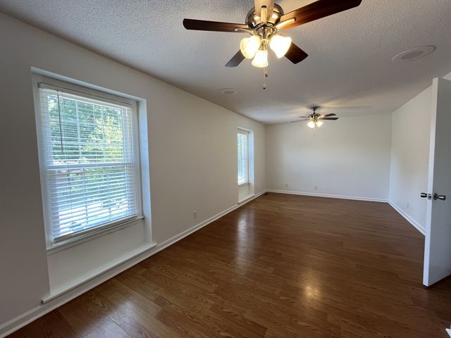 3089 Woody Ln, Clarksville, TN 37043