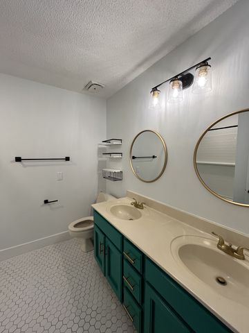 3089 Woody Ln, Clarksville, TN 37043