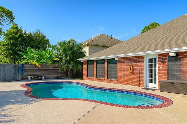 10827 Oak Bayou Lane, Houston, TX 77064