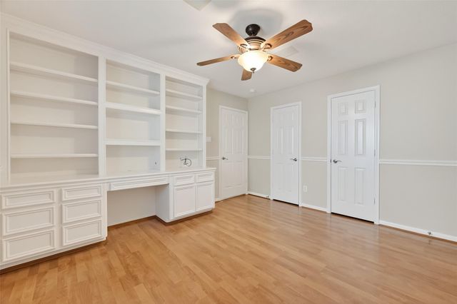 10827 Oak Bayou Lane, Houston, TX 77064