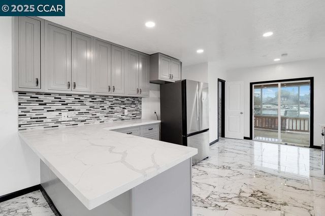 840 7Th St, Richmond, CA 94801