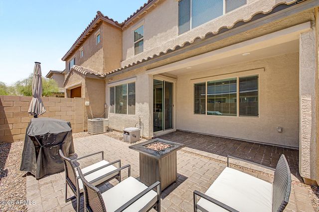 753 E BEAUCHAMP Drive 102, Gilbert, AZ 85297