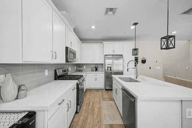 753 E BEAUCHAMP Drive 102, Gilbert, AZ 85297