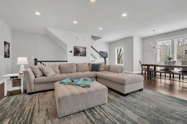 719 Douglas Ave Ste 11, Nashville, TN 37207