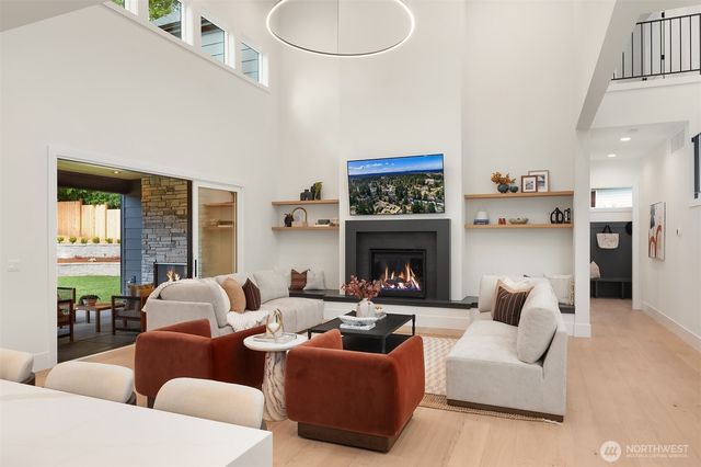 1917 166th Place NE, Bellevue, WA 98008