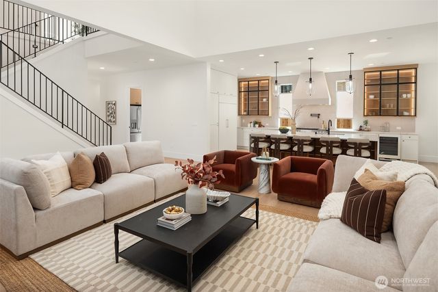 1917 166th Place NE, Bellevue, WA 98008