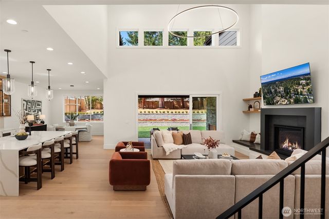 1917 166th Place NE, Bellevue, WA 98008