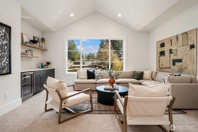 1917 166th Place NE, Bellevue, WA 98008