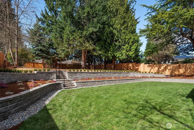 1917 166th Place NE, Bellevue, WA 98008