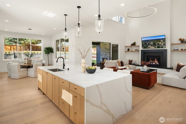 1917 166th Place NE, Bellevue, WA 98008