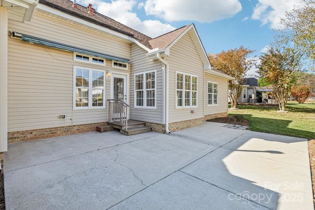 139 Lamplighter Lane, Mooresville, NC 28115