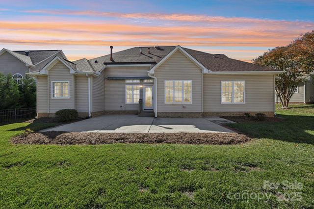 139 Lamplighter Lane, Mooresville, NC 28115