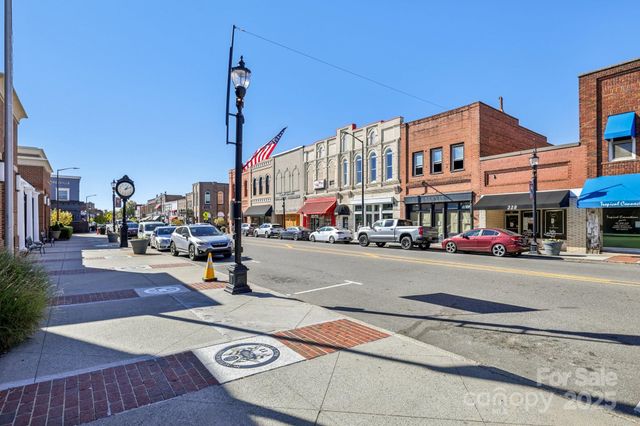 139 Lamplighter Lane, Mooresville, NC 28115