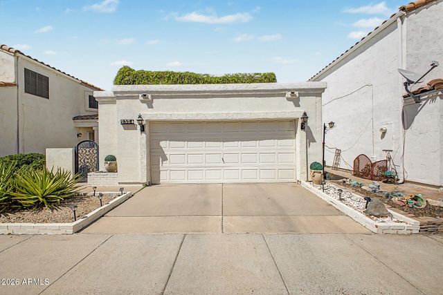 2334 E GELDING Drive, Phoenix, AZ 85022