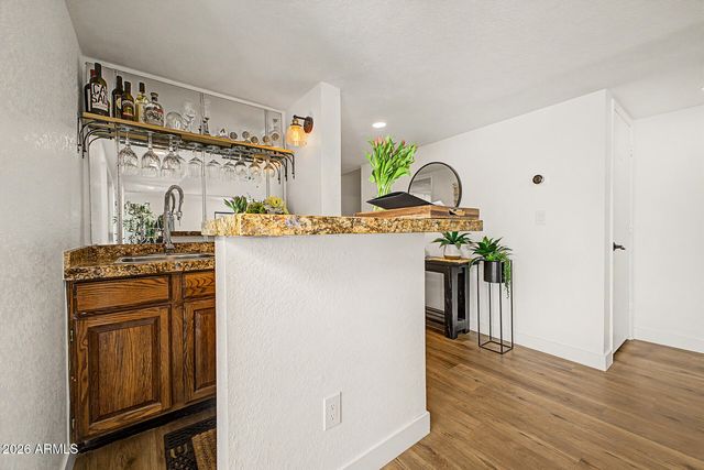 2334 E GELDING Drive, Phoenix, AZ 85022